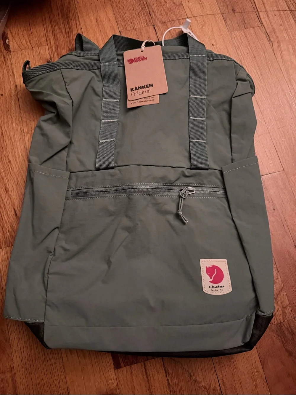 Fjällräven Kanken Backpack in Olive Green 23L